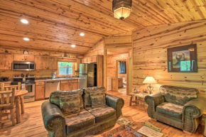 The HoneyBee Cabin with Private Porch and Hot Tub